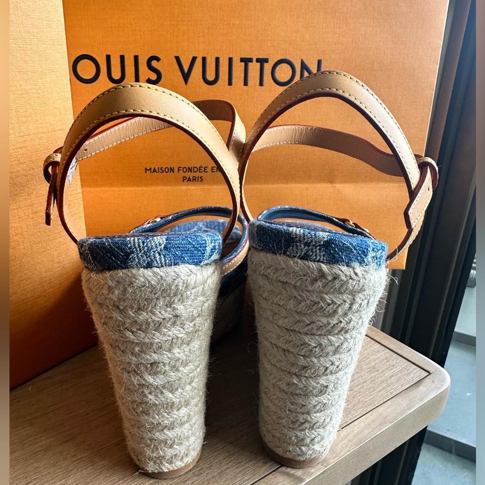 NEW LOUIS VUITTON DENIM Helios Wedge Sandal 💙 - Picture 8 of 13